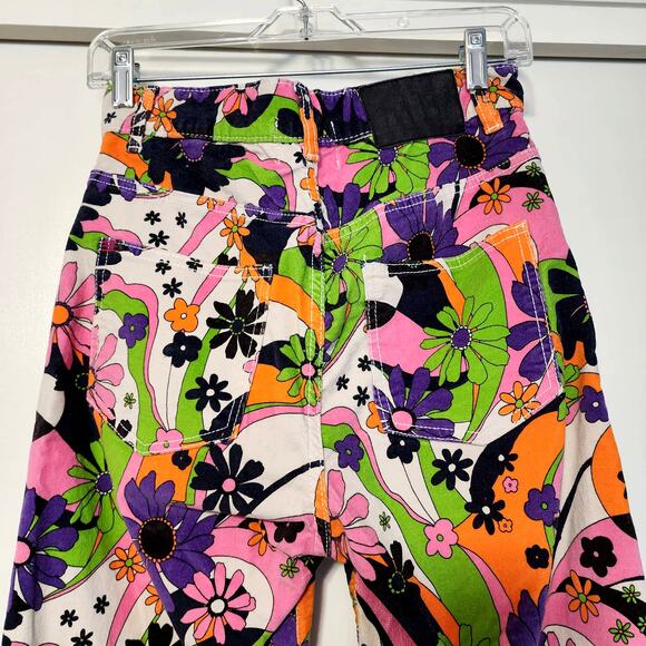 Colorful Floral BDG Jeans, Size 26, Urban Outfitters Vibes, Soft Suede Texture - Picture 5 of 10
